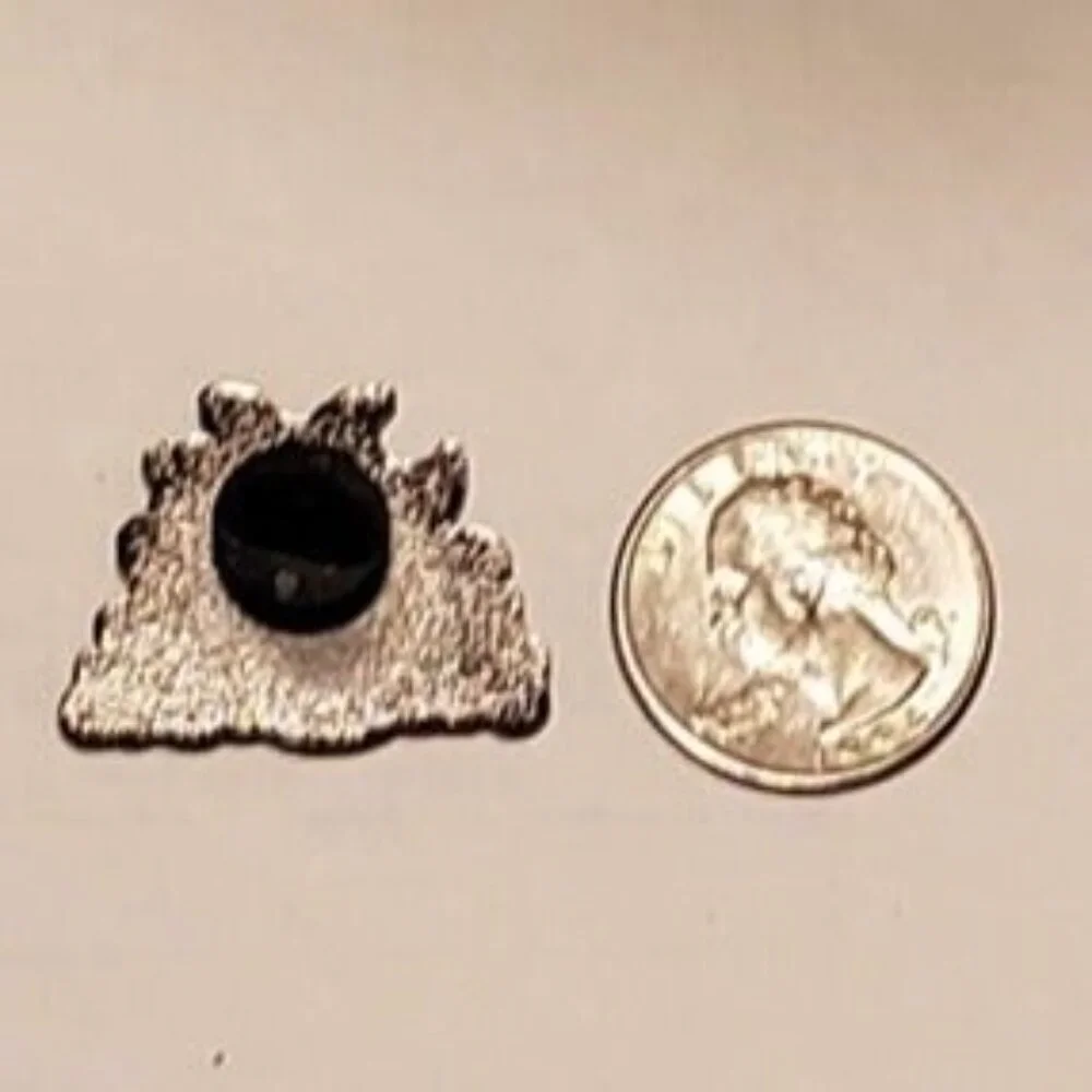 Limited Edition Glitter Enamel Ampharos Pokemon Pin - Picture 4 of 4